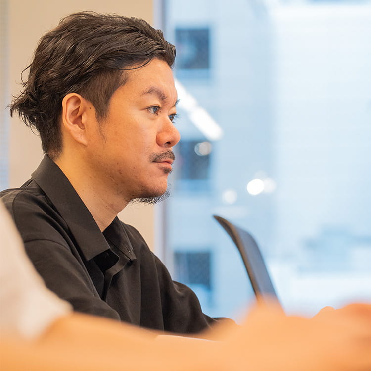 デザインが大好きな日本人エンジニアが担当